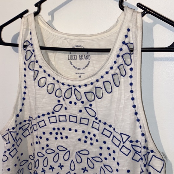 Lucky Brand cutout and embroidered geometrical tank top - Picture 2 of 7